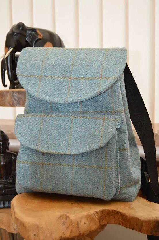 LivvisPetAccessories tweet media