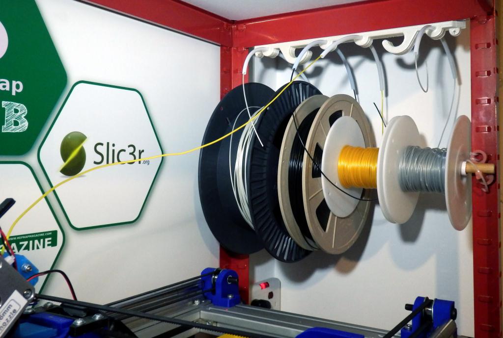 RichRap3D's tweet photo. Thanks @3DHubs_UK - Helping get the message out - Universal #3dprinting filament spool #standard #makingbetter http://t.co/qXxePp16ra