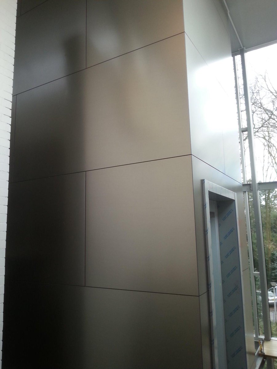 In opdracht van <a href="/AalbertsBouw/">Aalberts</a> liftbekleding gemaakt in Laren bij een locatie van <a href="/AmarisZorggroep/">AmarisZorggroep</a>: