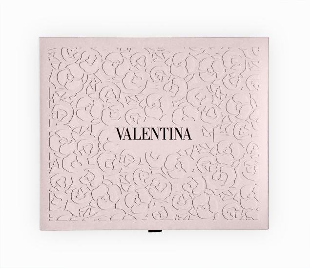 lappartdesign's tweet photo. JUST IN ! Valentino - Valentina coffret Christmas14 by http://t.co/uINrUU9KmU @MaisonValentino http://t.co/R6JAgcs7ge