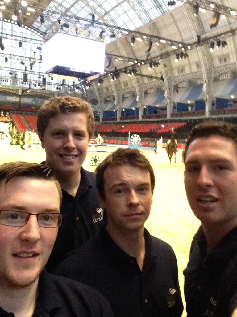michaelparker_7's tweet photo. Course ready! Off we go! #dreamteam #arenaparty #olympiascreen http://t.co/hpkLGwkuBj