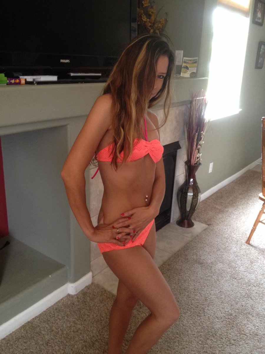 esracen35's tweet photo. @esracen35 beyefendileri bekleriz esracenk35@gmail.com DM için RT lütfen http://t.co/8waDbzvDY4