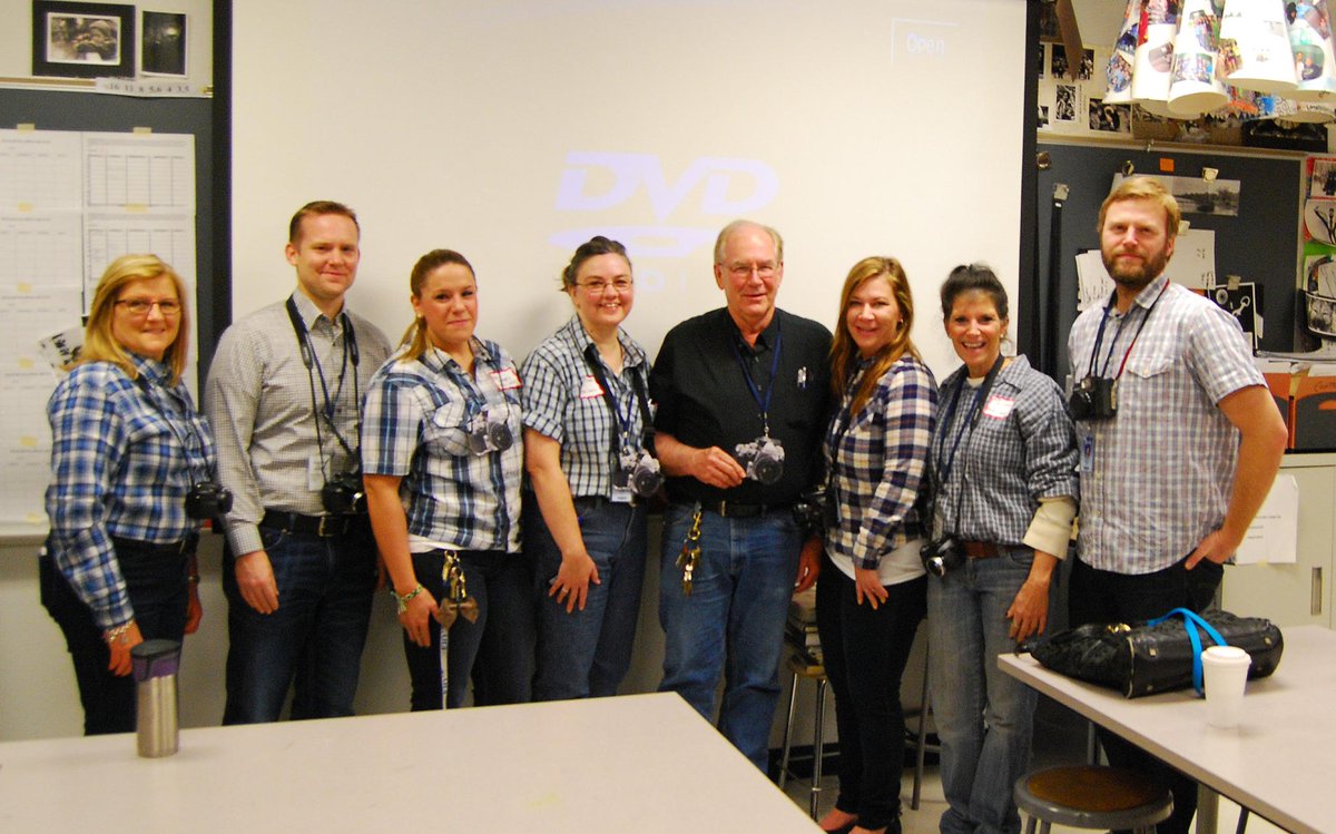 MarcWolfeHC's tweet photo. The InfoTech Division dressing up like Mr. Conroy for dress like a teacher day. #wegophoto http://t.co/r3dLS6Litw