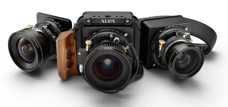 CNET's tweet photo. How a $47,000 camera learned to go mirrorless http://t.co/knY8hG7GHv http://t.co/xyhS4F9mEb