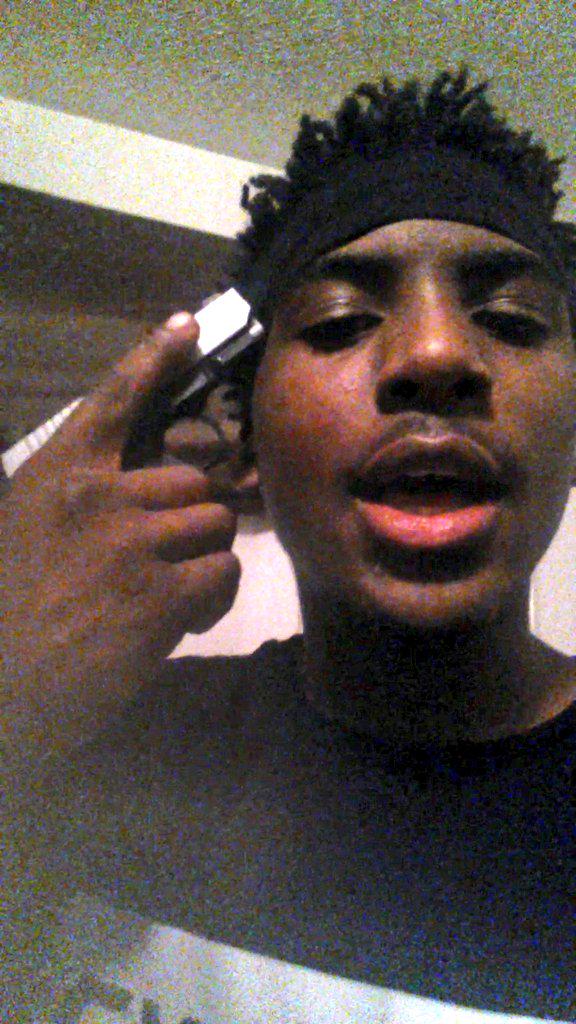 RichHomieRico's tweet photo. I play with glizzys for fun. http://t.co/VDXd4rjxqa