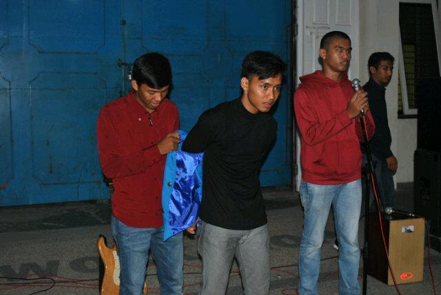 Pelepasan Almamater dan Pelantikan Maba 2014 Geologi, Sebagai anggota muda HMTG Bumi Lancang Kuning UIR oleh Kahim