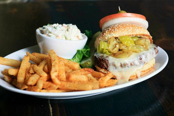 Barleycorn_RN's tweet photo. They say laughter is the best medicine. They lied. It's Burgers. #ThreePepper #FrenchFries #FoodPorn #RiverNorth #Chi http://t.co/NpyOixXlZ8