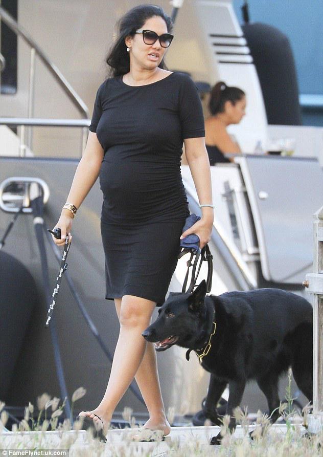 Kimora Lees Simmons Pregnant 8