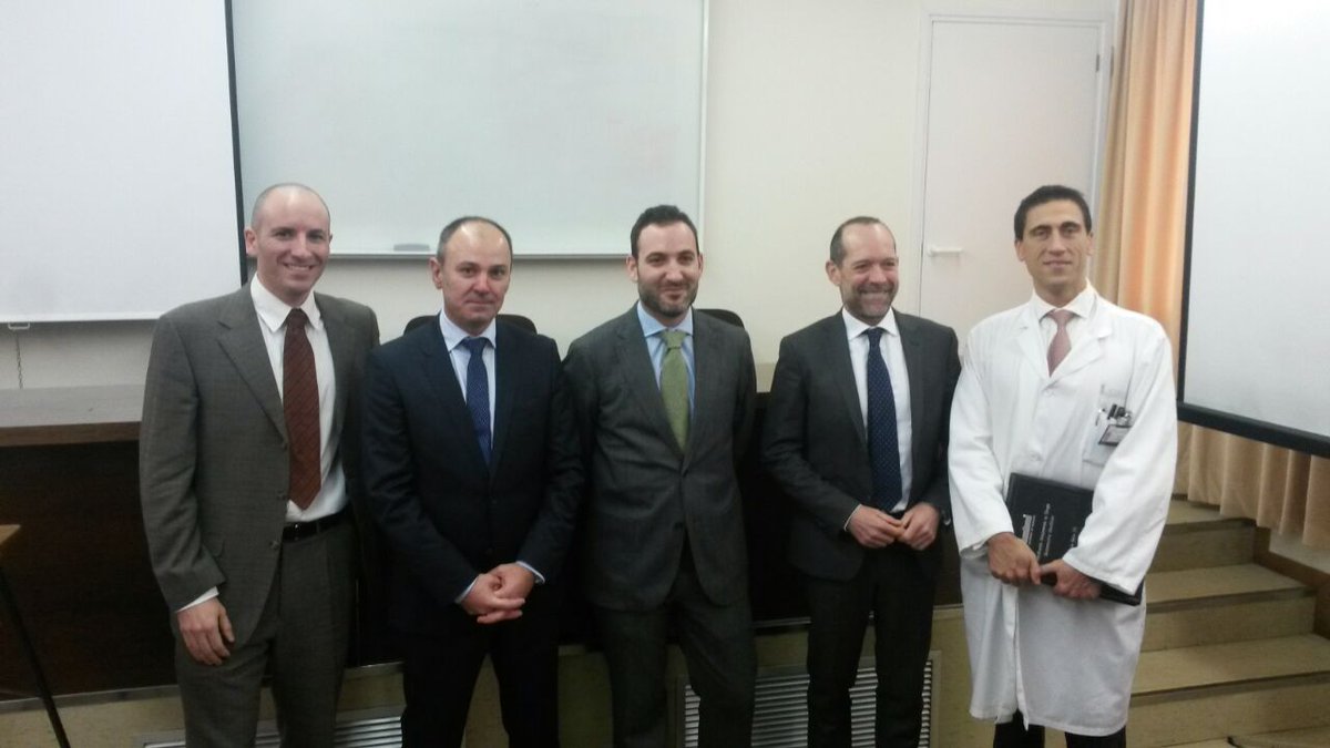 El Dr. R.Sieira ha aconseguit una qualificació d'exel·lent en la lectura de la seva tesi doctoral. Felicitats!