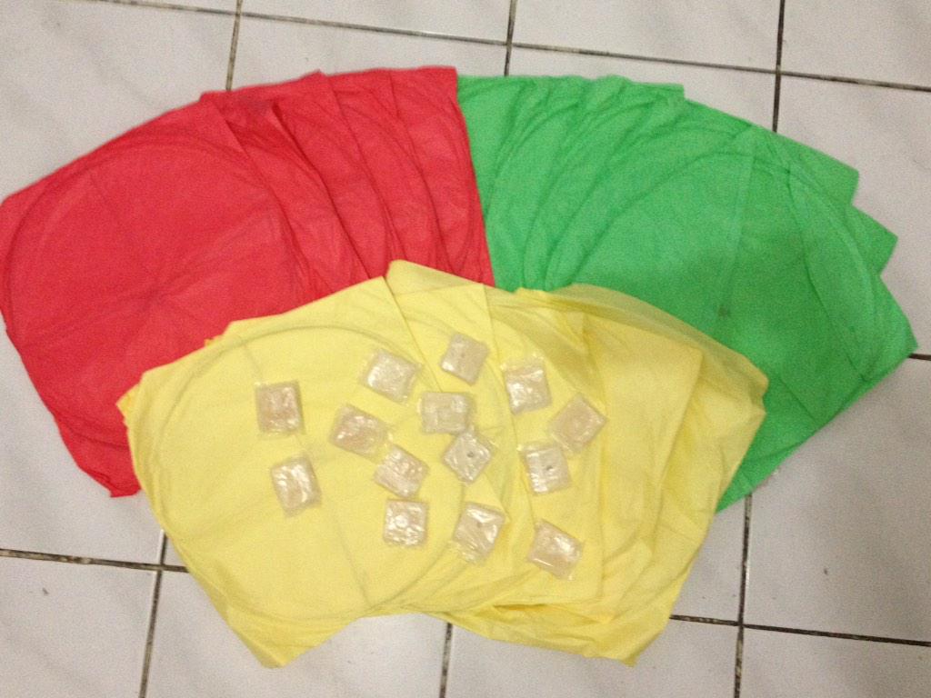 rizkyariyanto's tweet photo. Ready Stock Lampion terbang (Sky Lantern) full colour. More information Rizky 085782161922 http://t.co/t3k57wUXH1