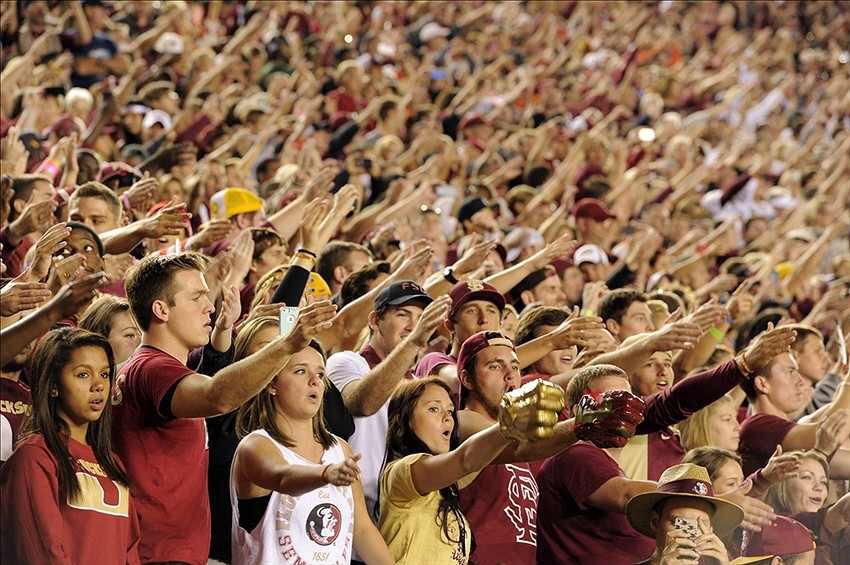 bestraditions's tweet photo. @bestraditions: Florida State: Tomahawk Chop @floridastate @Seminoles_com http://t.co/hoC6jN2Lis