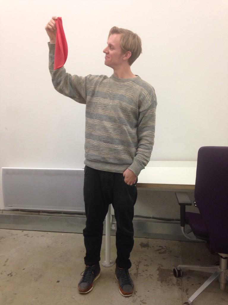 OnYourNiche's tweet photo. NYE decor arrives, we got 100s of these babies! @StarbyHD @ShakeRattleStir #inflateinflate http://t.co/UcllL0PM3f
