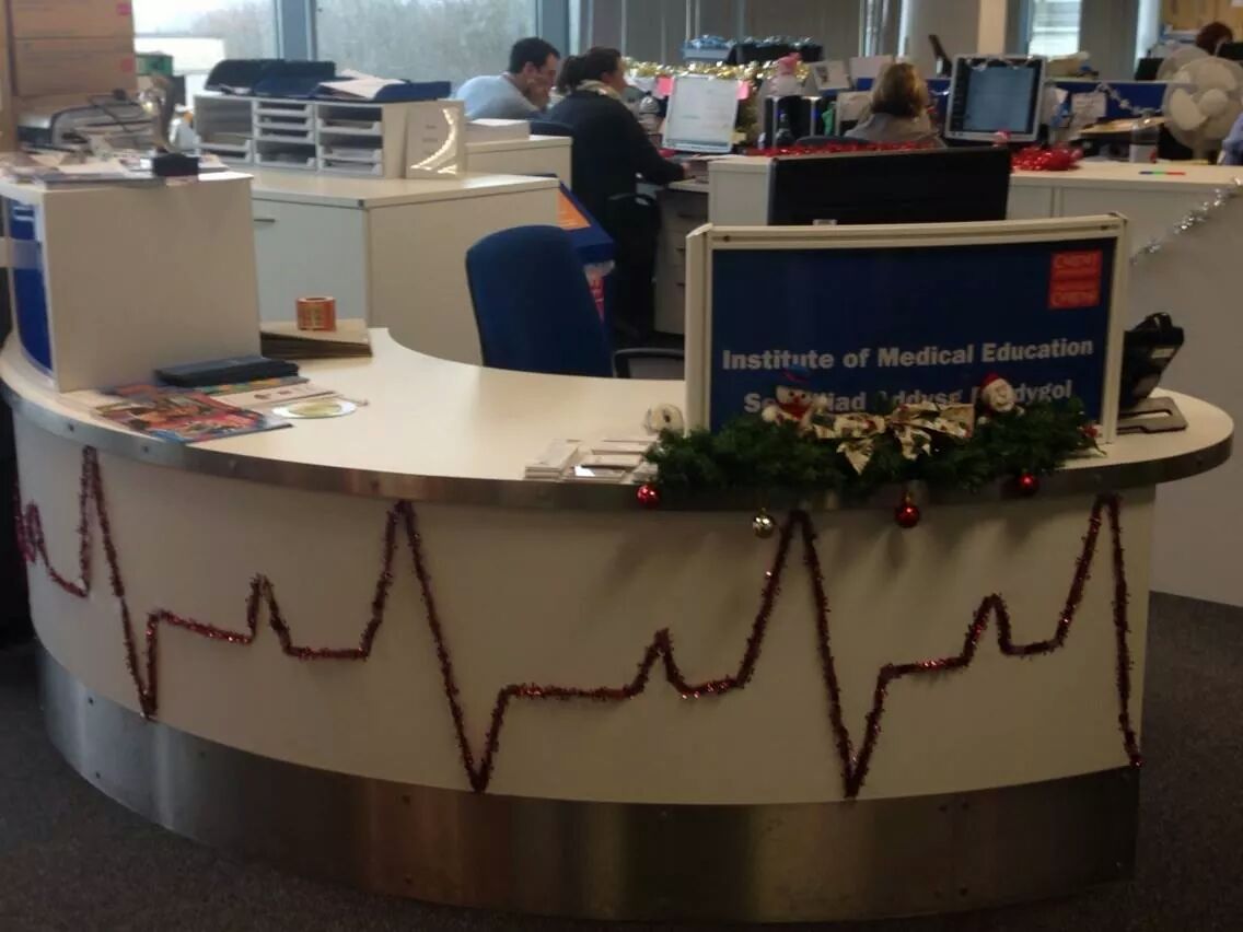 amcunningham's tweet image. #ecgclass tinsel diagnosis? #cdfmed @ecgclass