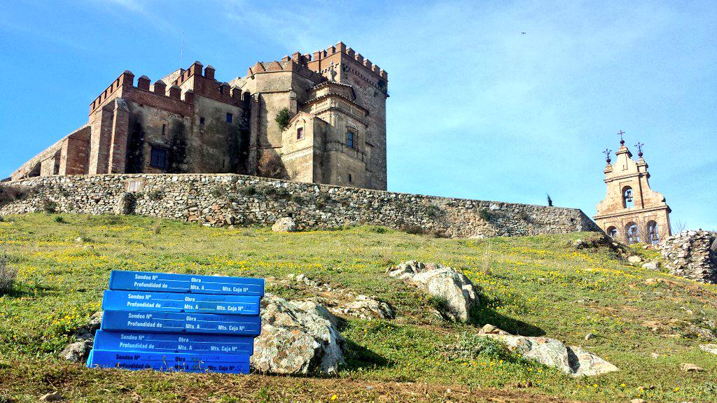 ManuelDminguez's tweet photo. Ayer comenzaron las prospecciones que investigan otras cavidades además de la #GrutadelasMaravillas #Aracena #Huelva http://t.co/mgeYhO67Ar