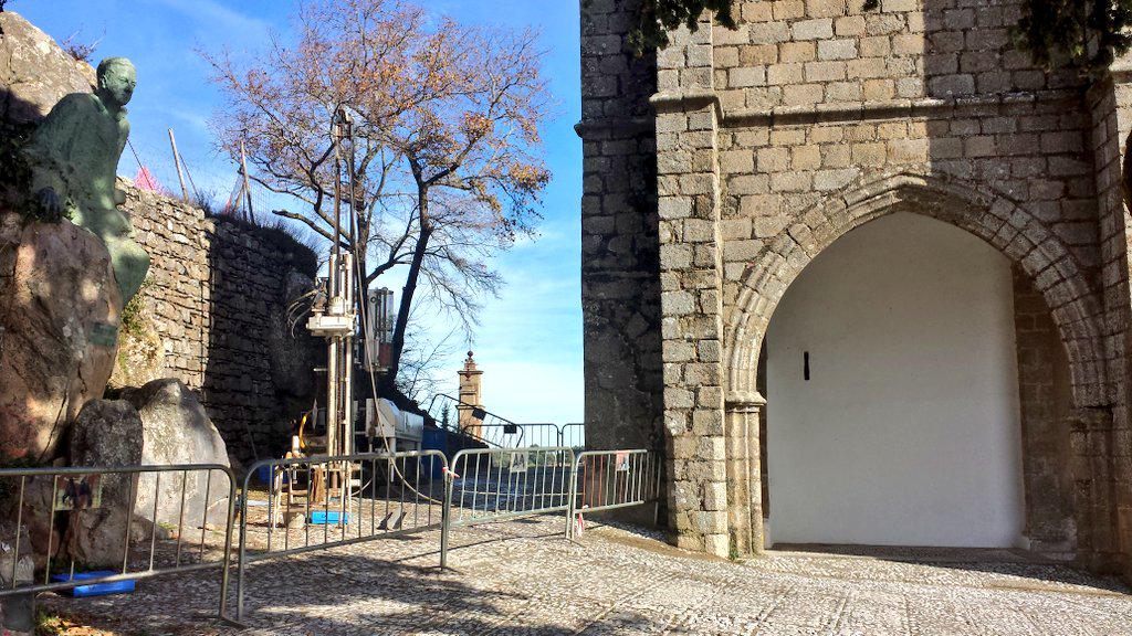 ManuelDminguez's tweet photo. Ayer comenzaron las prospecciones que investigan otras cavidades además de la #GrutadelasMaravillas #Aracena #Huelva http://t.co/mgeYhO67Ar