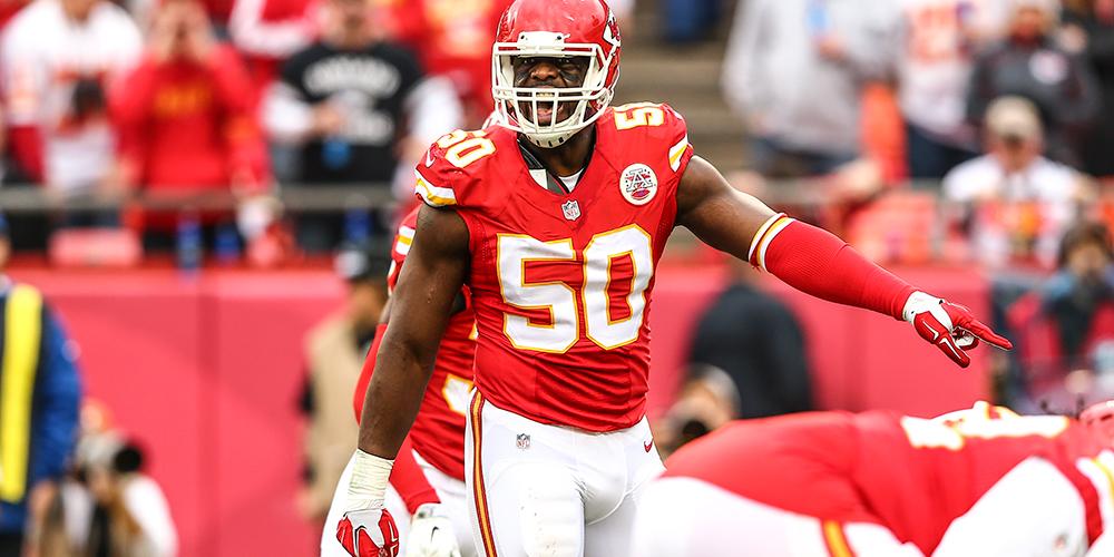 Chiefs's tweet photo. LB @JHouston50 is 3 sacks away from the all-time #Chiefs record for sacks in a season.

MORE: http://t.co/RKqWA0wCAG http://t.co/kS16HVxy4p