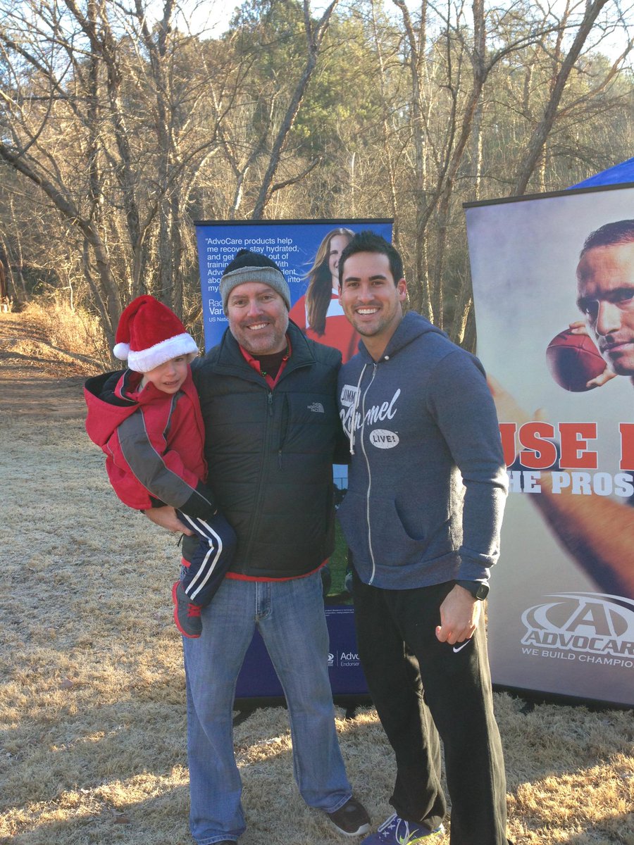 SantasSleigh5K -  Andi Dorfman & Josh Murray - Fan Forum - Facebook - Twitter - IG's - Updates - Discussion Thread 8 - Page 65 B5FG_oyCIAA69rh