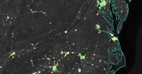 telecincoes's tweet photo. Las luces de Navidad se ven desde el espacio> http://t.co/bzkbWZ8uwR http://t.co/eqkmPKMhiR