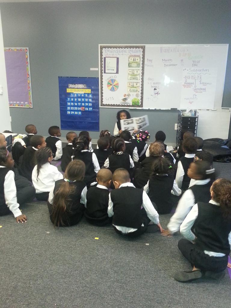 Firstgrade_AKP's tweet photo. First grade enjoyed a story read by a fabulous fourth grader! http://t.co/PaztGP4EAG