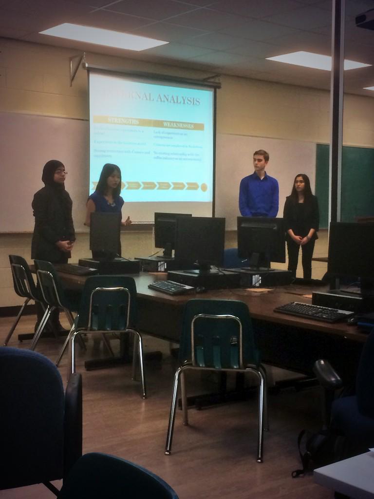 MrMcFarlen's tweet photo. Another group of rising stars (gr.9-10) presenting the Entre case study! Future is BRIGHT @CampbellBizClub #busedu http://t.co/8eI3ByQ0q0