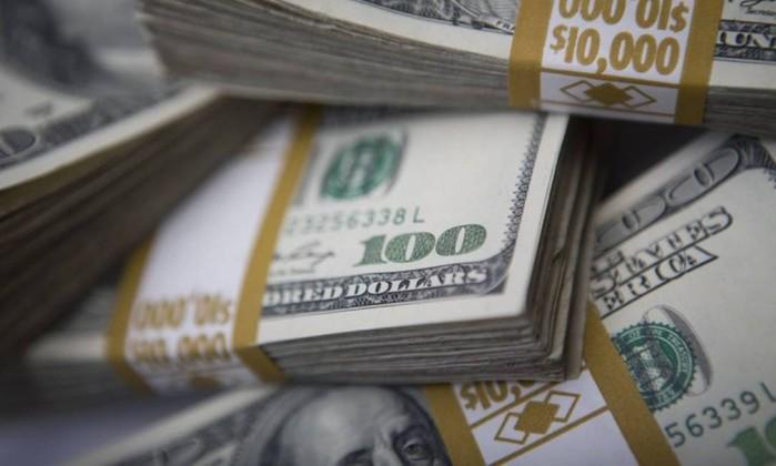 JornalOGlobo's tweet image. Recuperação: Bolsa fecha em alta e dólar cai para R$ 2,70. glo.bo/1wM7jLC