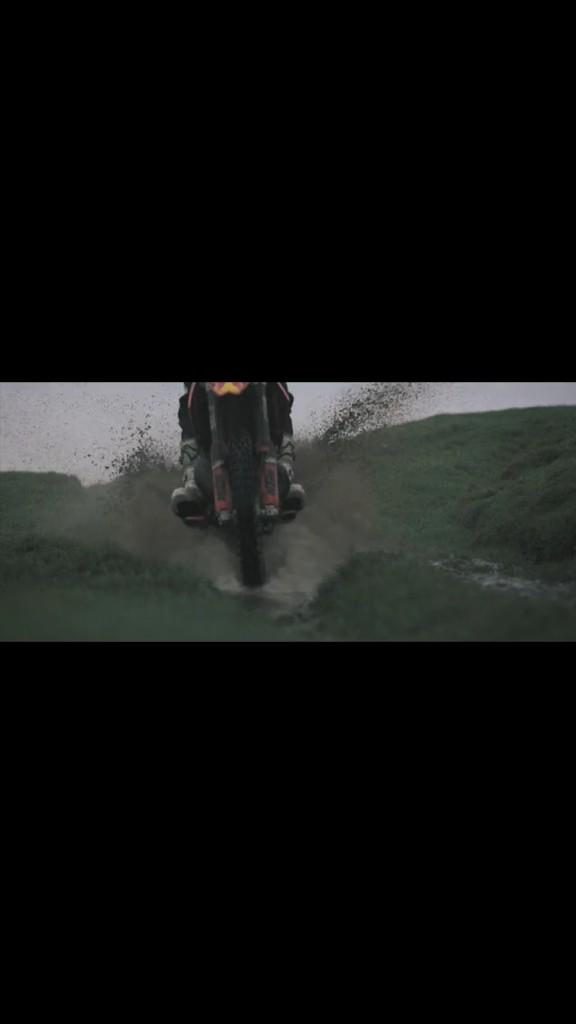 Sam_Dale's tweet photo. Here it is, my end of season video. http://t.co/8tt7XzsCvj enjoy. @SaracenBikes @MadisonSaracen @UKmadison http://t.co/SubLjfHqPK