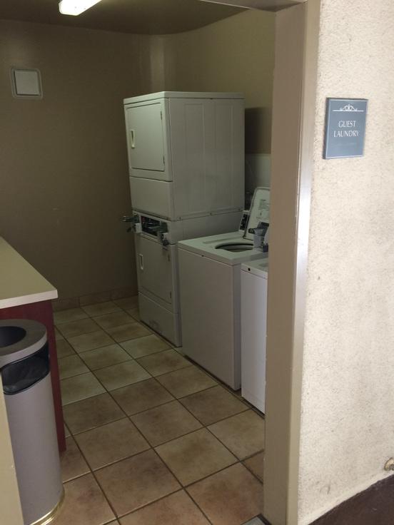 bwencinitas's tweet photo. Our coin operated laundry room. http://t.co/hddDNX08Hq