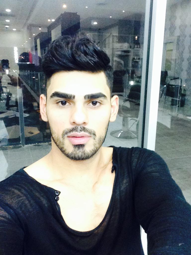 alexrodarte3's tweet image. Quede encantado con el servicio que te dan en @malaikah facebook.com/MalaikahSalon  #cortede #cabello #barba #cejas