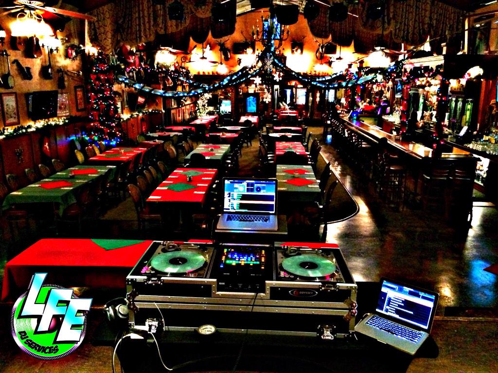 LFEDJS's tweet photo. Some set ups I did from last week #lfe #lfeDJservices #lfedjs #dj #music #MobileDJ http://t.co/5PamV7iLOt