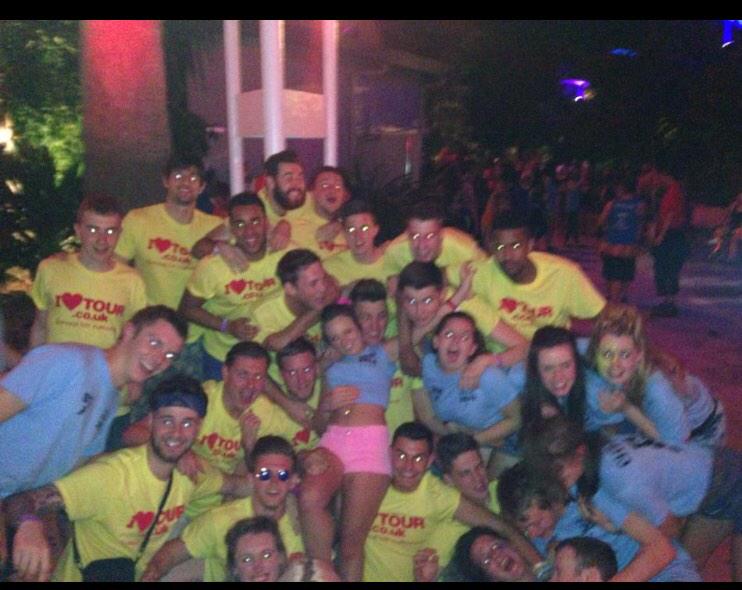 “<a href="/GazzBurdon92/">Gareth Burdon</a>: Looking forward to a night out with these ladz Saturday👬👬👬👬😏 ” ? Cool 😒