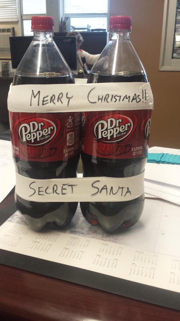 t_hessee's tweet photo. Secret Santa!  # gifts #santa #htvbuzz http://t.co/31lz6cLGzb