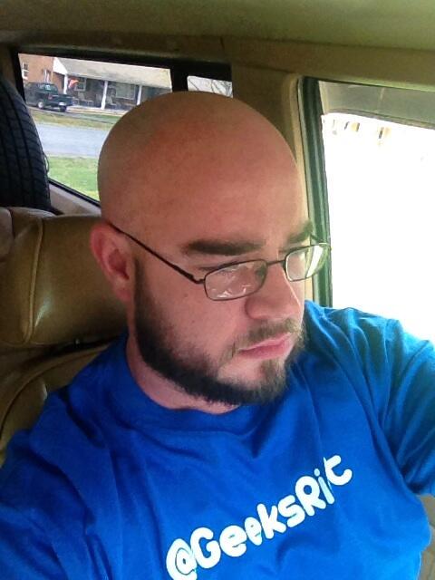 GeeksRiot's tweet photo. The man himself in his #GeeksRiot #AYFM! Checkout @Slate004 available now at http://t.co/LCnLK5ZC1Q http://t.co/MBI9KOiaAo