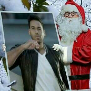 aylen's tweet photo. #Navidad #Papa Noel #Romeo Santos #TheKing http://t.co/joNRa09ofn