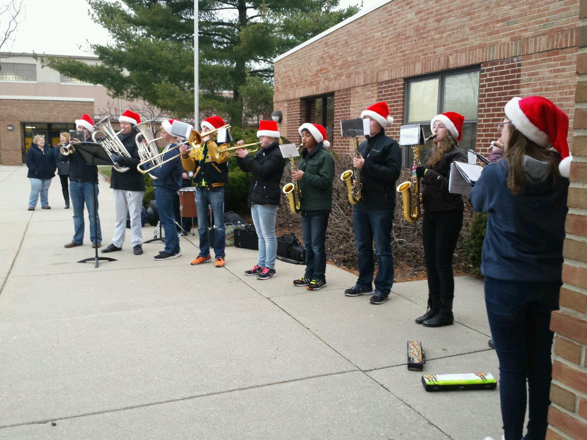 Thank you SLCS band for spreading holiday cheer during dismissal at Bartlett!