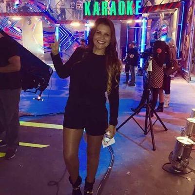 KatiaAveiro's tweet photo. RT si vas a ver #KillerKaraoke7 .
#KillerKatia http://t.co/bGryFAi0Z2