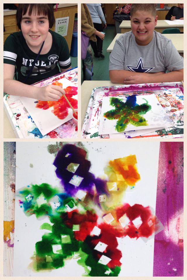 LeoneMassapequa's tweet photo. Art &amp; anime club members creating colorful snowflakes! @bmschiefs http://t.co/tQIKvn73c5 http://t.co/YR1eCuYojF