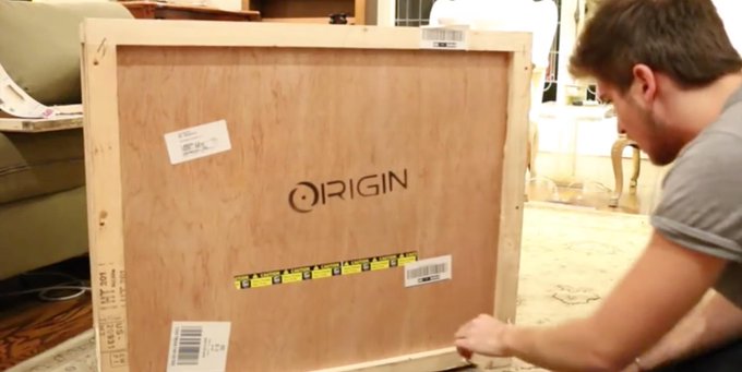 Watch ORIGIN PC's leaked NSFW photo on TwXstars