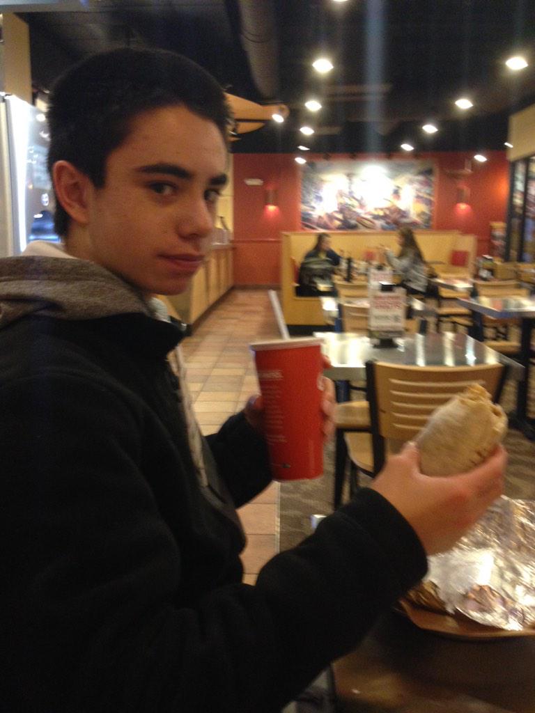 SSJBBALL's tweet photo. Buying the guest player some dinner before tonights game 😈😈 #letseat http://t.co/suYihQCYm8