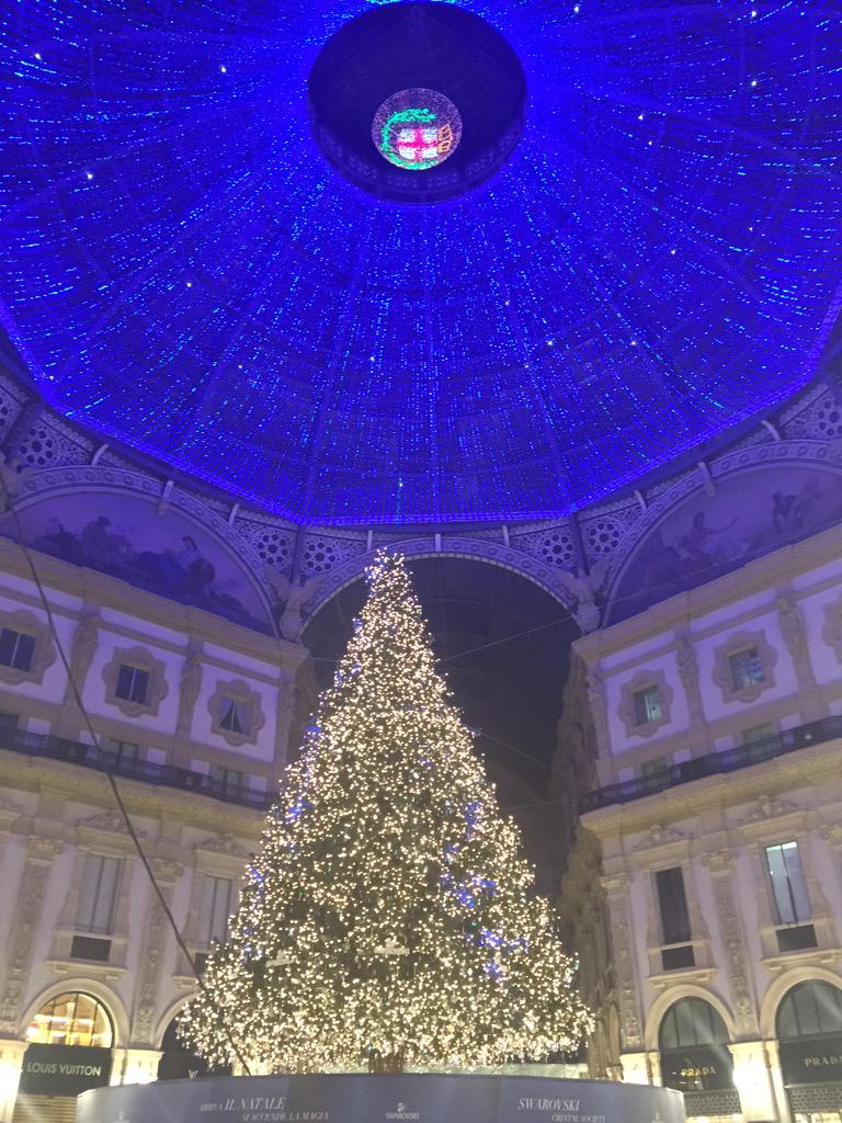 LucaDondoni's tweet photo. Milano. Galleria. Ora. Bella. http://t.co/GjOav1AV9P