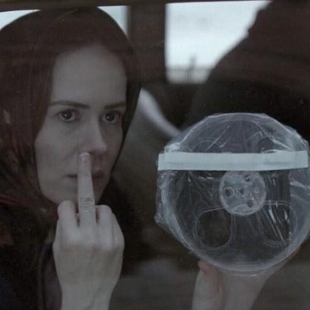 Btw happy birthday to one of my idols Sarah Paulson 