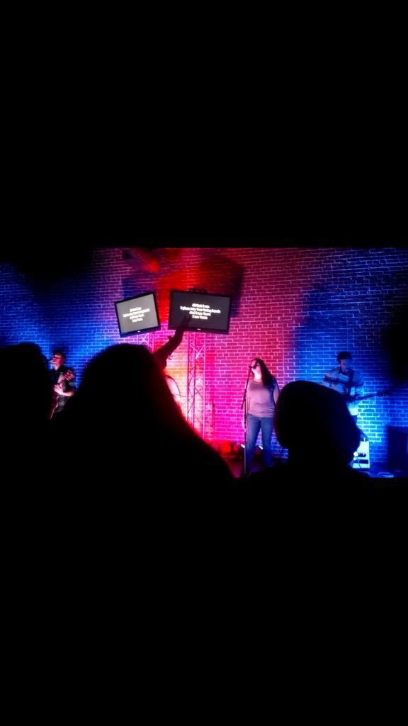 MiddleStegenga's tweet photo. Had a incredible time at the very last resonate @CL_Resonate. God showed up in mighty ways http://t.co/mBkGZTAp5K