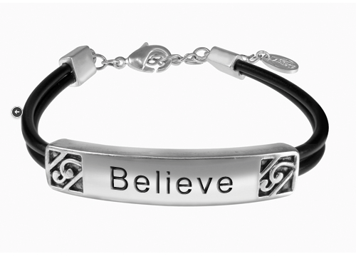 AlexasAngels's tweet photo. Win Your Wings Wednesday #WYWW

Enter to win 1 I.D Bracelet! Enter Below!
http://t.co/FXRsodltTm http://t.co/vjvFReLbRu
