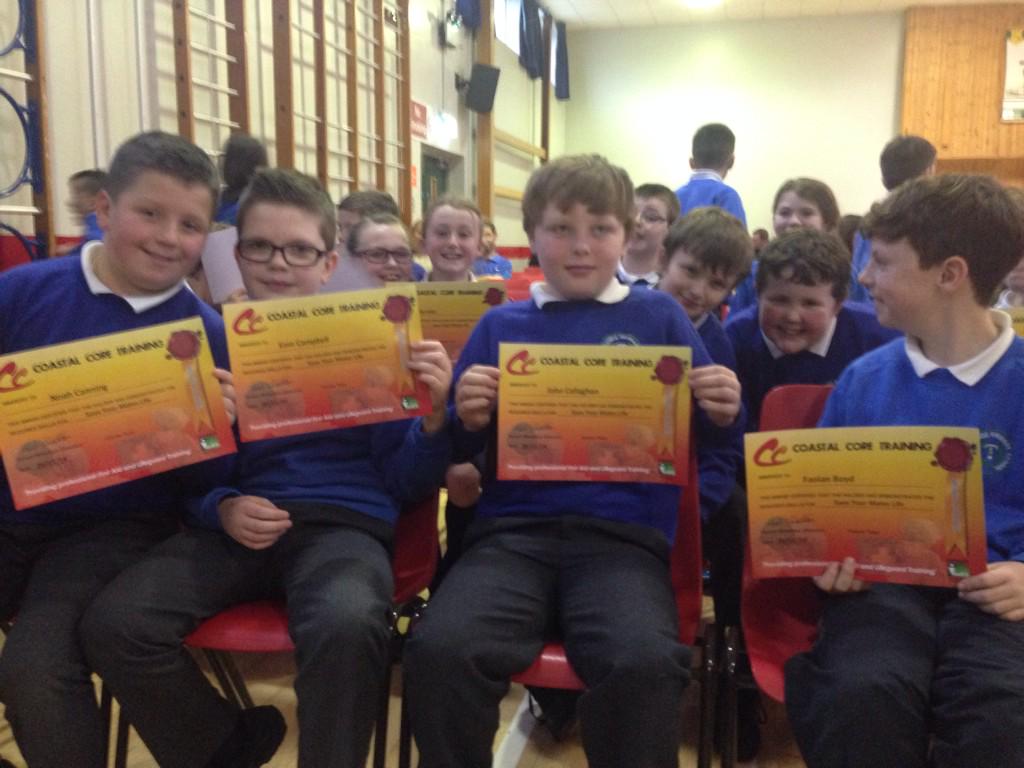 Termoncanice1's tweet photo. Well done to the P6 children receiving their First Aid Certificates from @stmaryslim #linklearning #tccares http://t.co/1yprIgJ9IZ
