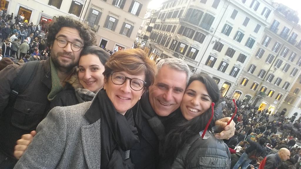 AMurat0re's tweet photo. Splendido wek end a Roma per l'Immacolata. http://t.co/4OtcTXKxS8