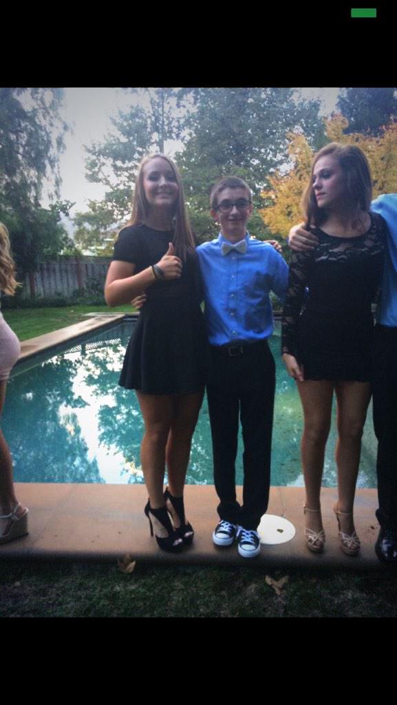 FreitasHayden's tweet photo. Happy birthday hannah hope you have a great day ilyโค๏ธโค๏ธ๐ #unclasoccer #versacemodel @_hannahpoirier_ http://t.co/lBIcyVI818