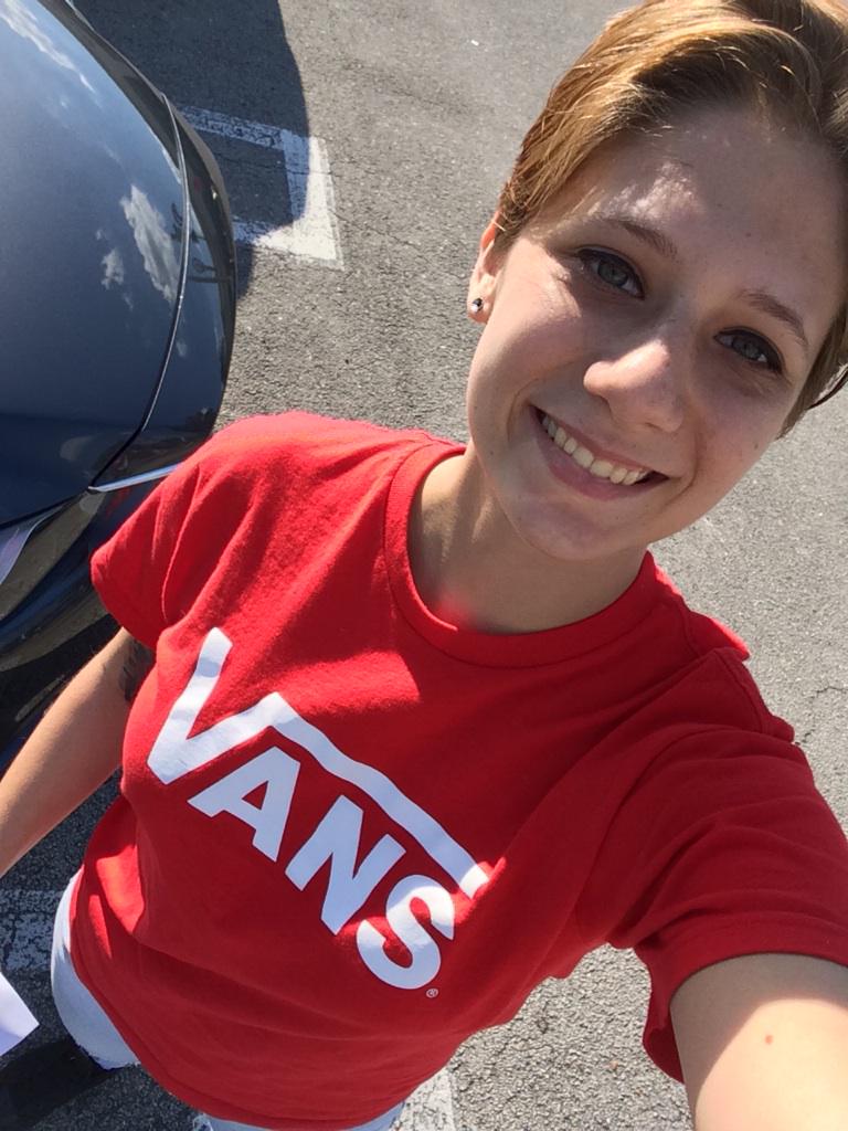 ashley_belits's tweet image. Donated my hair to #locksoflove #cancerfund 😊 used to be past my shoulders. I like this look