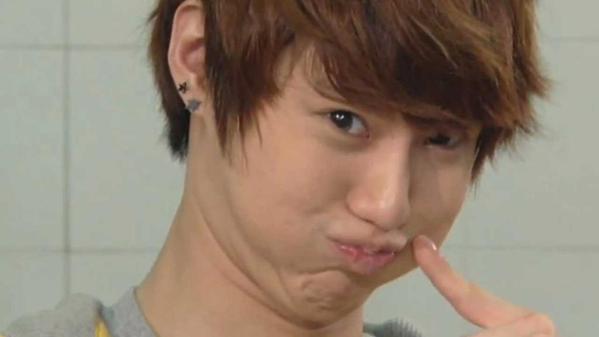 imltaemin's tweet photo. @kleeyssi gw cakep kok http://t.co/m8qN1l5zXF