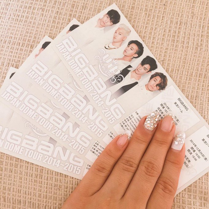 届いた。 ん？席の見方がわからない。。 これ、いい席なんかな？ http://t.co/afl5RbzfCt