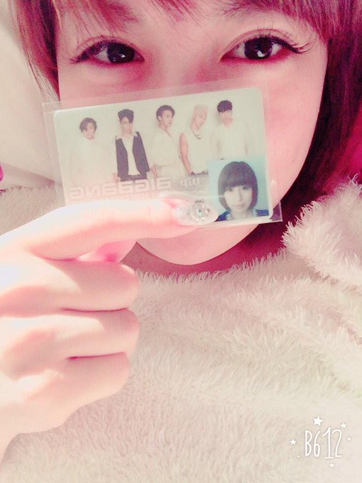 27の分のVIP席のチケットも 届いたあー٩(ˊᗜˋ*)و♡♡ http://t.co/Ae5MwskHll