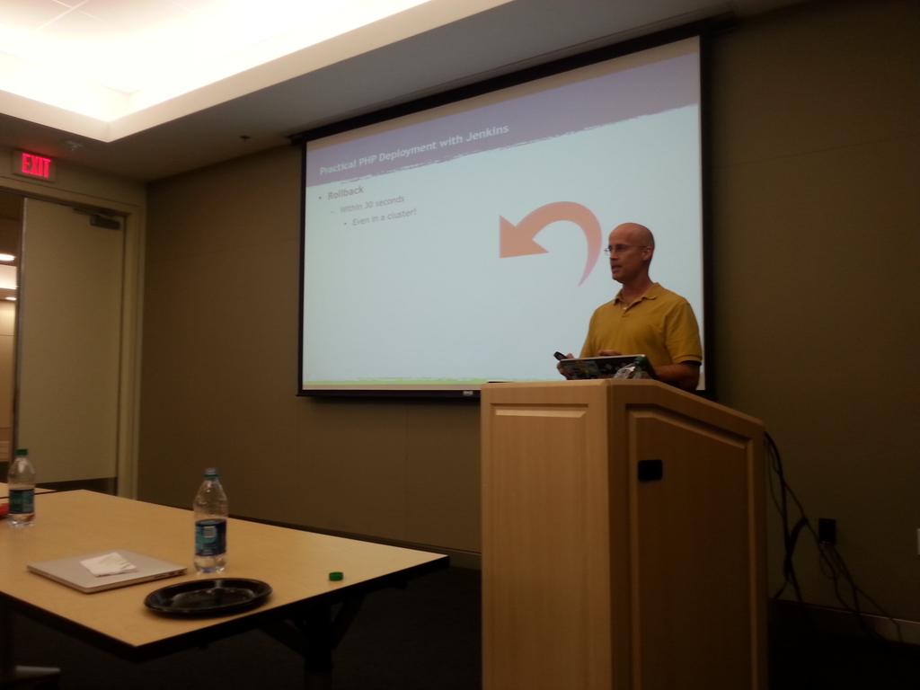 rudisimo's tweet image. Listening to @adamculp talk about #jenkins during our #soflophp meetup.